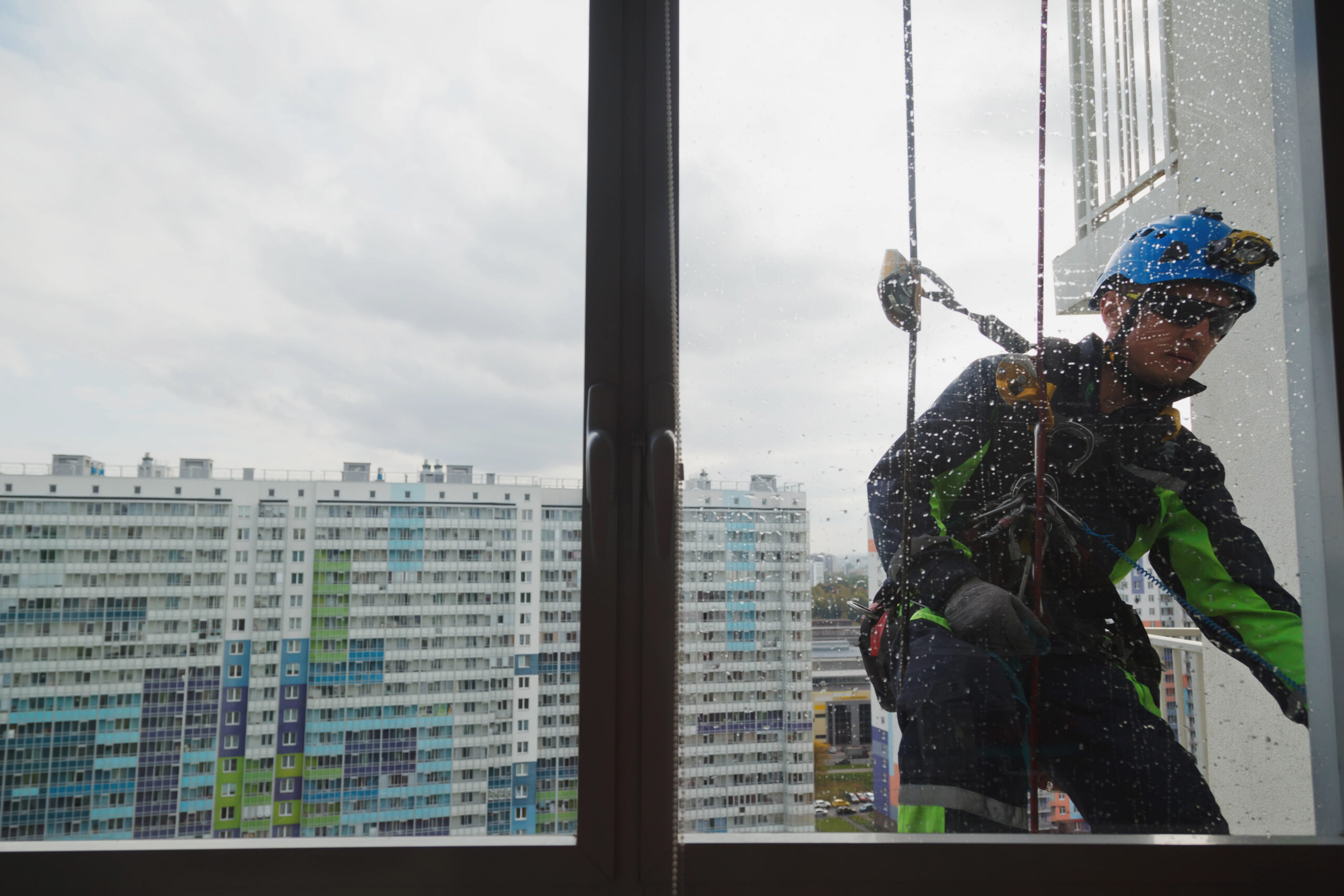 Busco personal de limpieza de ventanas en USA